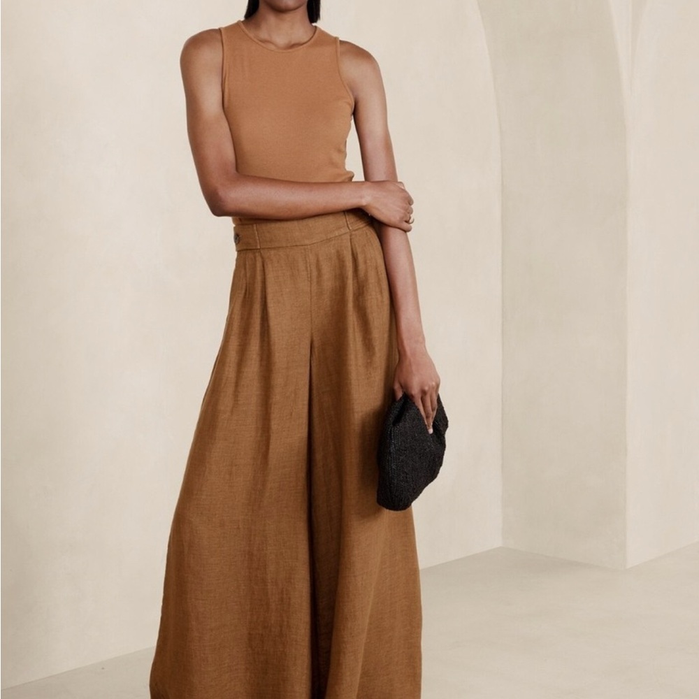 NWT- Banana Republic Lina Wide-Leg Linen pant in camel